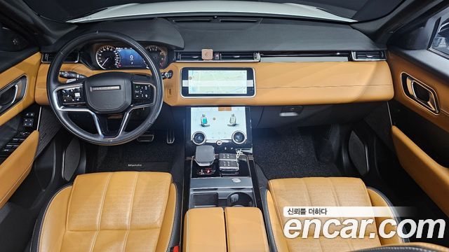 Land Rover Range Rover Velar — interior
