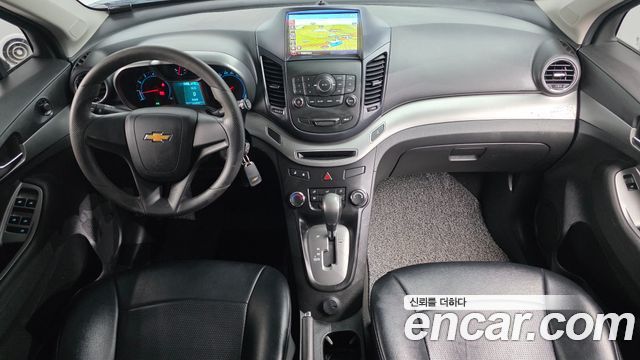 Chevrolet Korea Orlando — interior