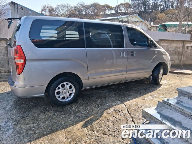 Hyundai Starex — exterior