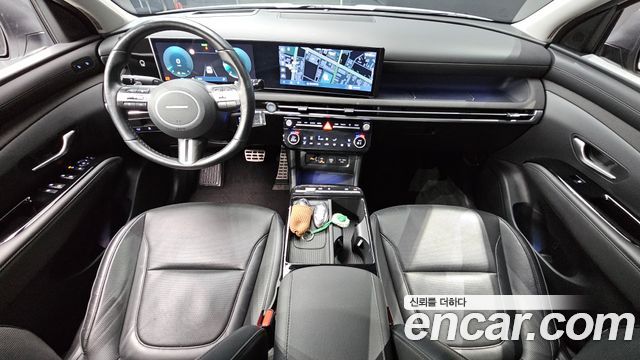 Hyundai Tucson — interior