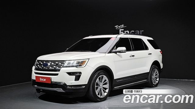 Ford Explorer — exterior