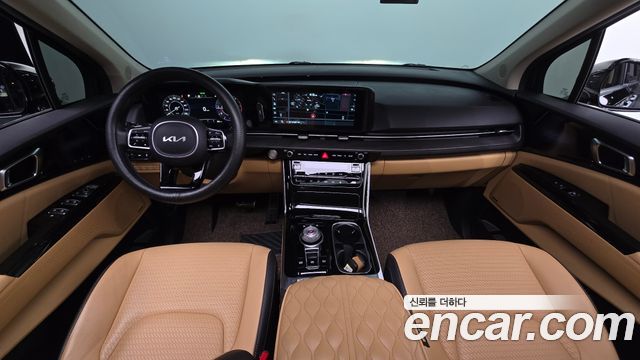 Kia Carnival — interior