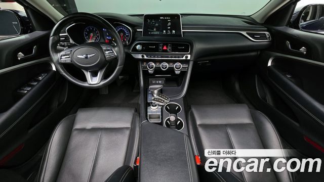 Genesis G70 — interior