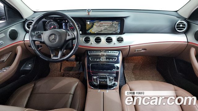 Mercedes-Benz E-Class — interior