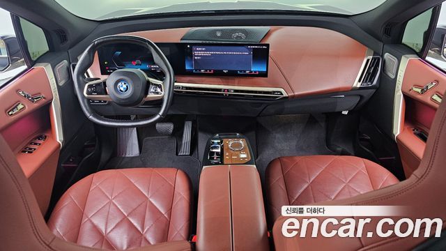 BMW iX — interior