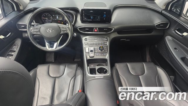 Hyundai Santa Fe — interior