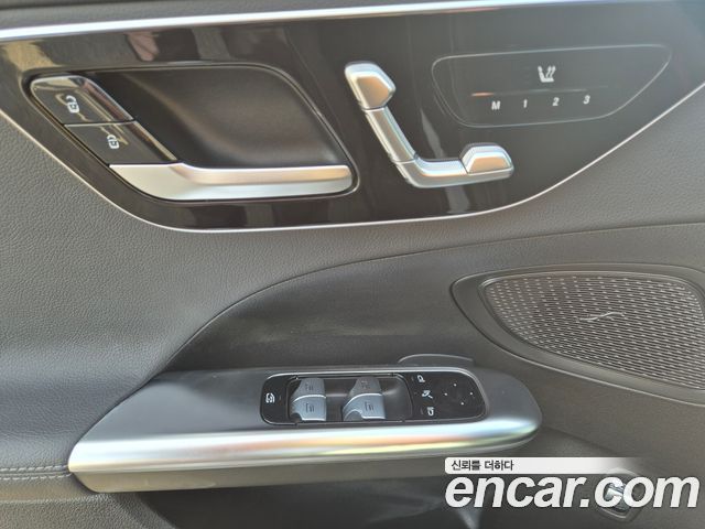 Mercedes-Benz C-Class — interior