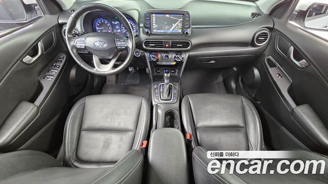 Hyundai Kona — interior