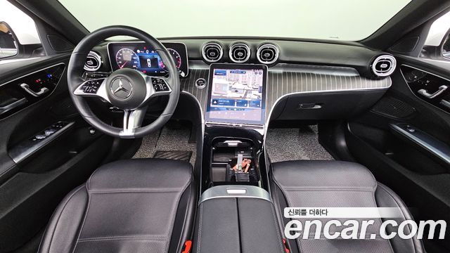 Mercedes-Benz C-Class — interior