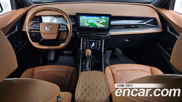 KG Mobility Torres — interior