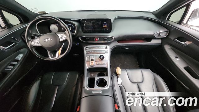 Hyundai Santa Fe — interior