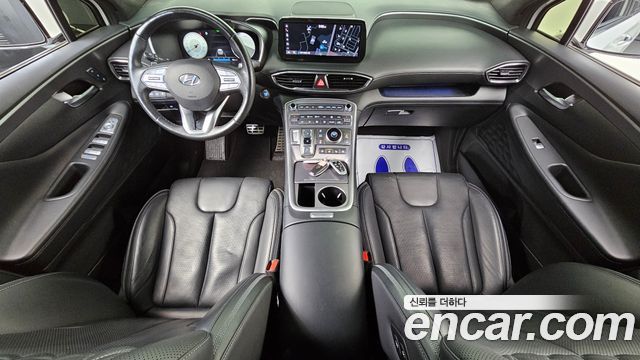 Hyundai Santa Fe — interior