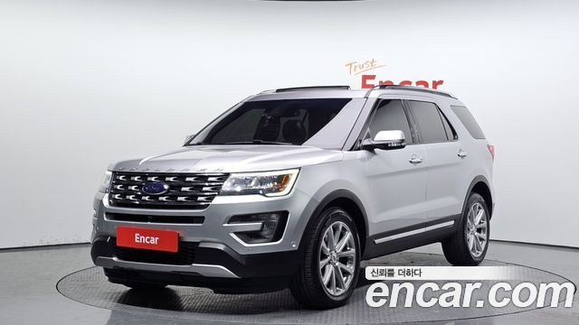 Ford Explorer — exterior