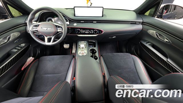 Genesis GV70 — interior