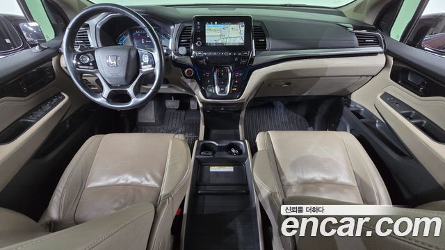 Honda Odyssey — interior