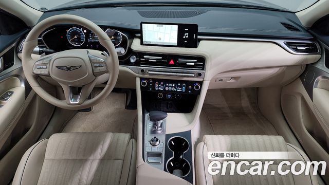 Genesis G70 — interior