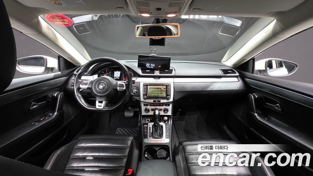 Volkswagen CC — interior