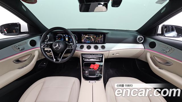 Mercedes-Benz E-Class — interior