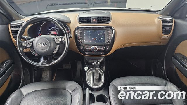 Kia Soul — interior