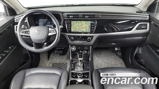 KG Mobility Korando — interior