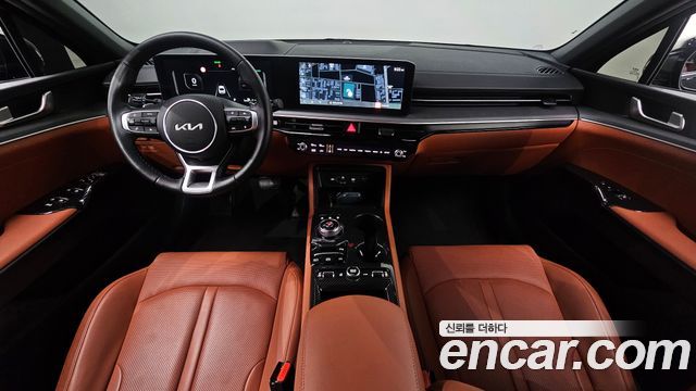 Kia K5 — interior