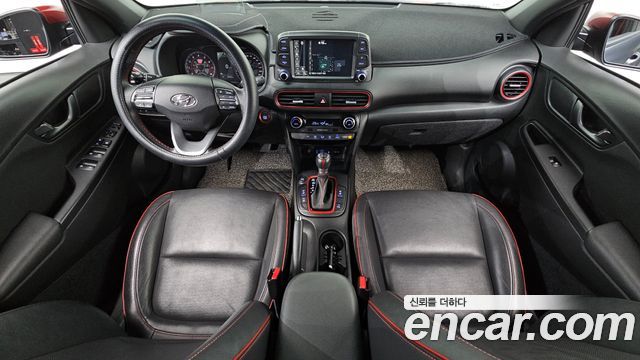 Hyundai Kona — interior
