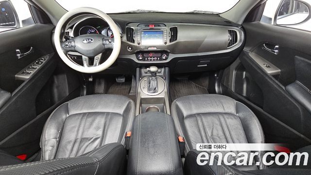 Kia Sportage — interior