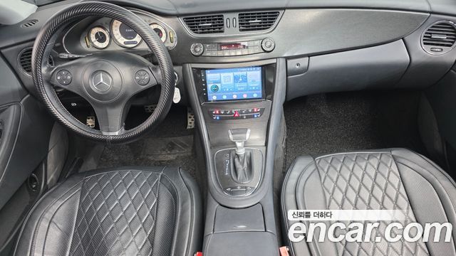 Mercedes-Benz CLS-Class — interior