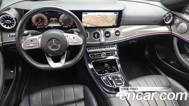 Mercedes-Benz E-Class — interior