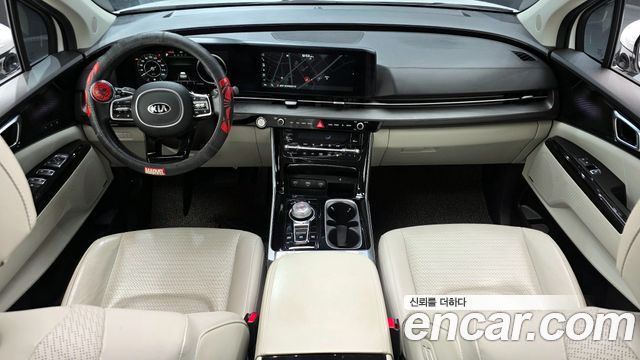 Kia Carnival — interior