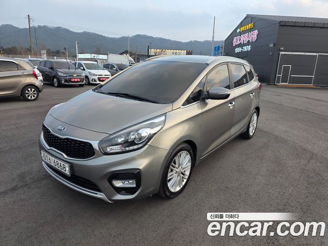 Kia Carens — exterior