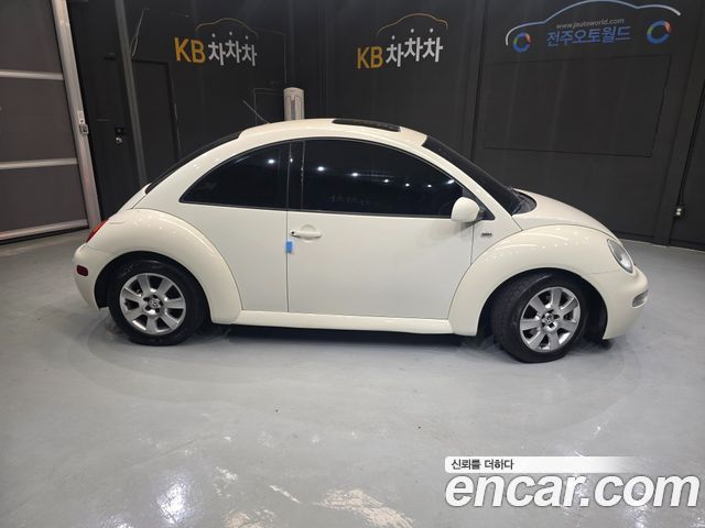 Volkswagen Beetle — interior