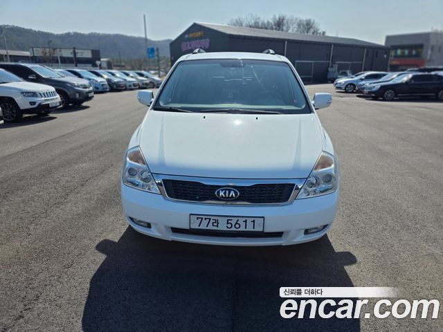 Kia Carnival — exterior