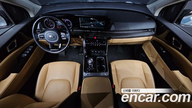 Kia Carnival — interior