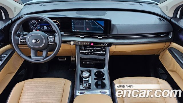 Kia Carnival — interior