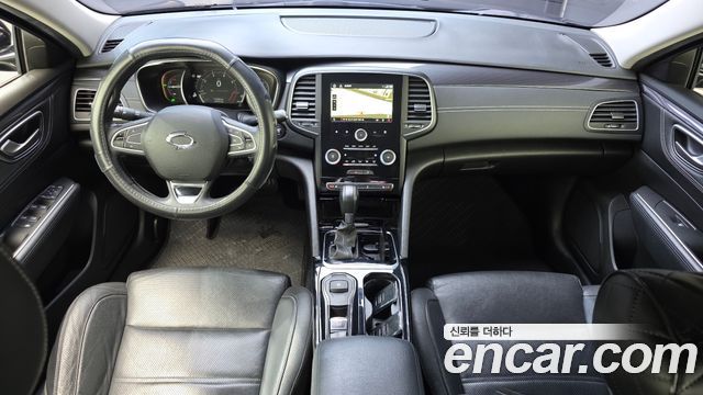 Renault Korea SM6 — interior