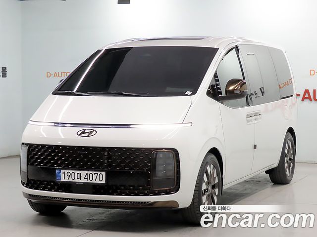 Hyundai Staria — exterior