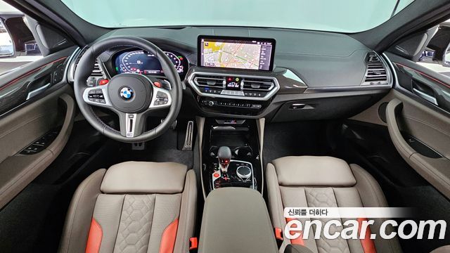 BMW X4M — interior
