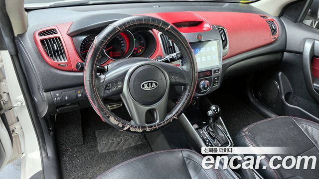 Kia Forte — interior