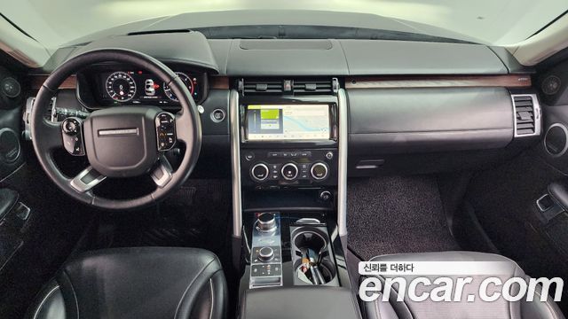 Land Rover Discovery — interior