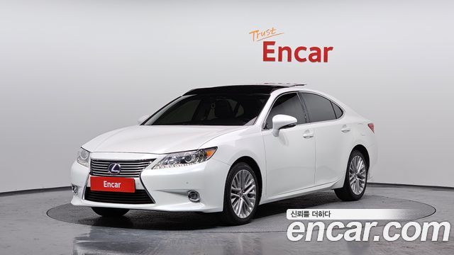 Lexus ES — exterior