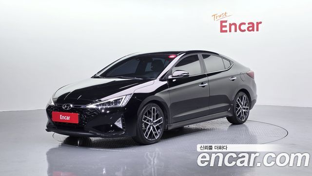 Hyundai Avante — exterior
