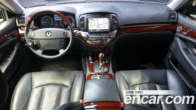 KG Mobility Chairman — interior