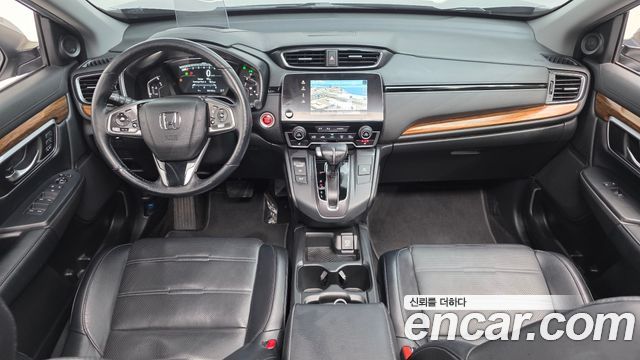 Honda CR-V — interior