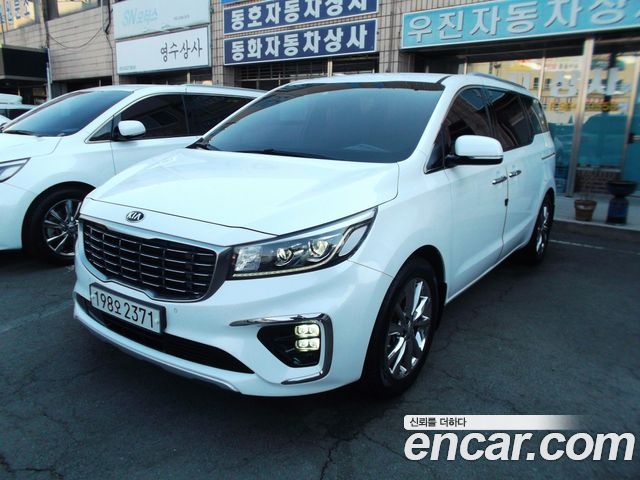 Kia Carnival — exterior