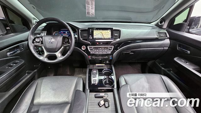Honda Pilot — interior