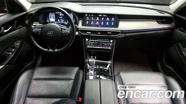 Kia K7 — interior
