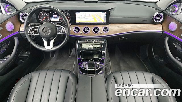 Mercedes-Benz E-Class — interior