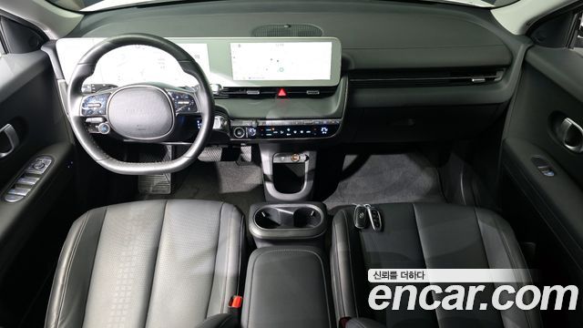 Hyundai IONIQ 5 — interior