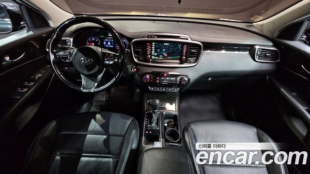 Kia Sorento — interior
